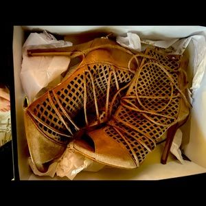 Bebe stiletto size 7